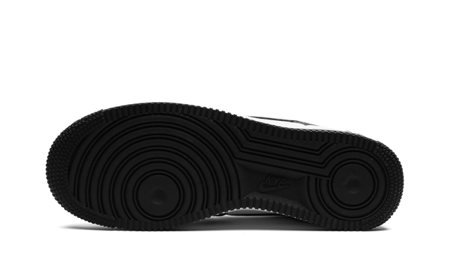 Classic Leather Lifestyle Sneakers Black White