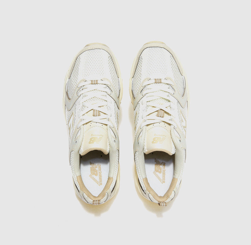 Retro-Inspired Everyday Runner Sand Cream