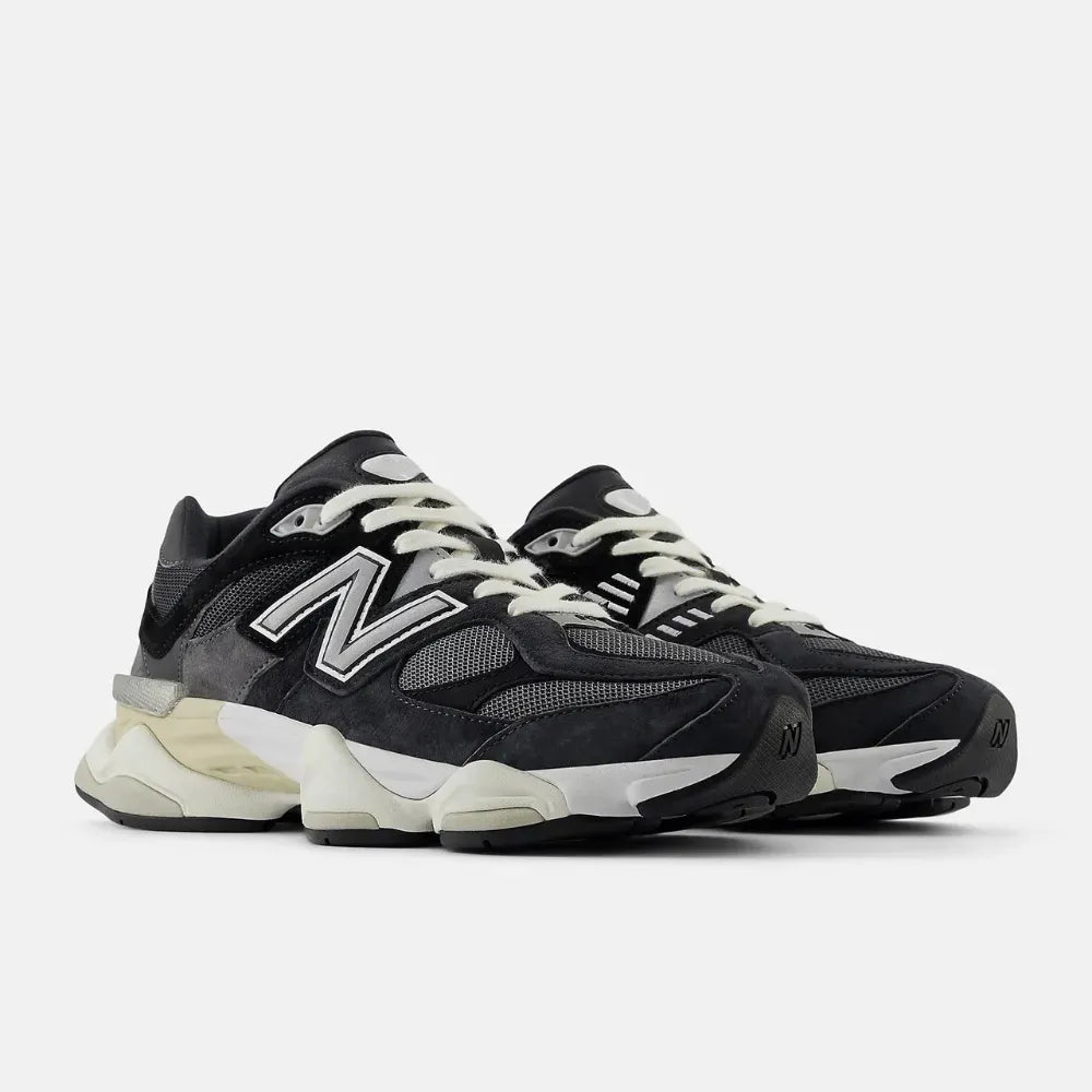 All Black Mesh Suede Casual Shoes