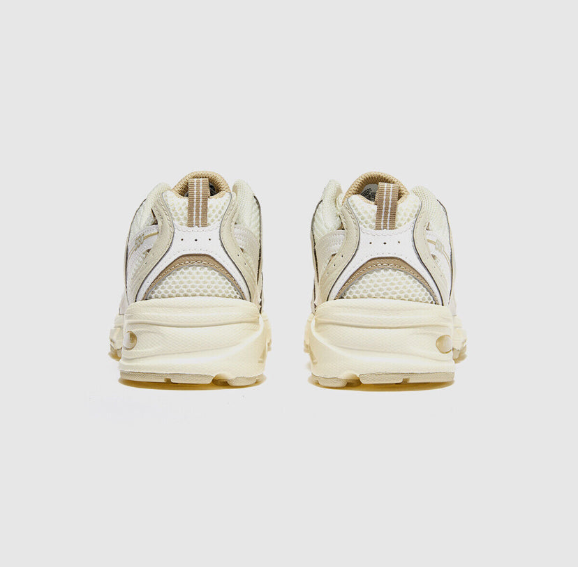 Retro-Inspired Everyday Runner Sand Cream