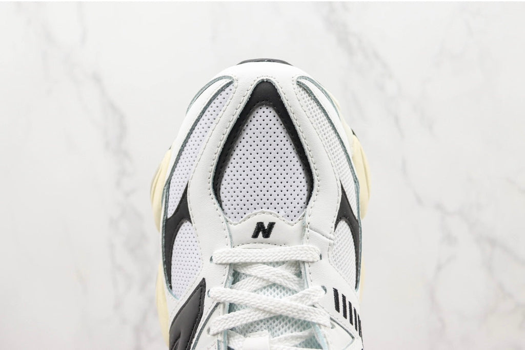 Modern Lifestyle Sneakers White Black