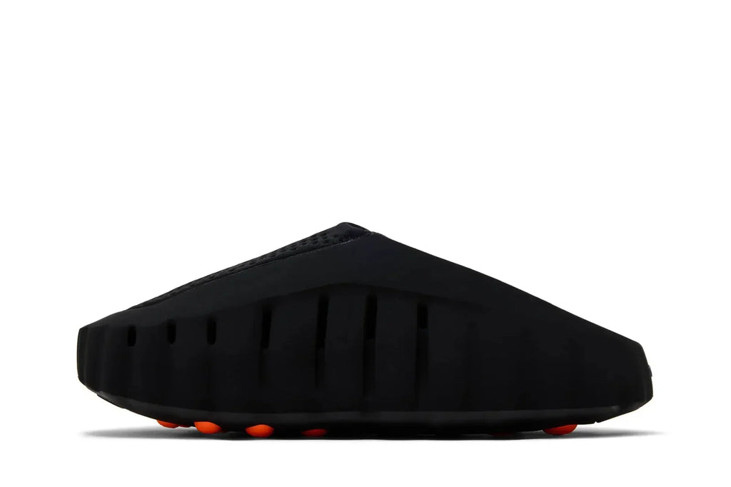 Black Contoured Foam Everyday Slides