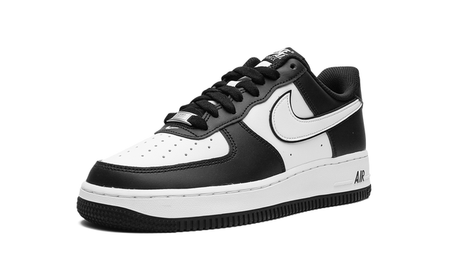 Classic Leather Lifestyle Sneakers Black White